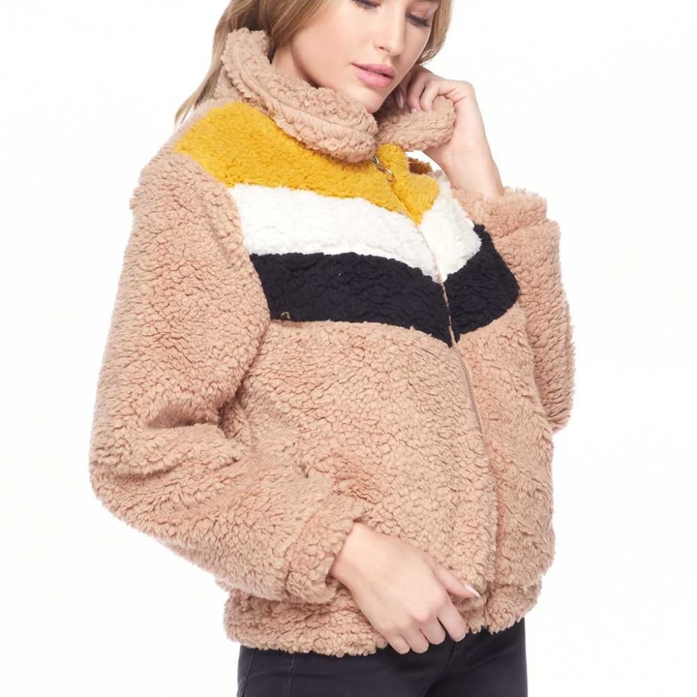 🖤 BLK FRIDAY SALE! Camel Chevron Puff Fleece Jacket